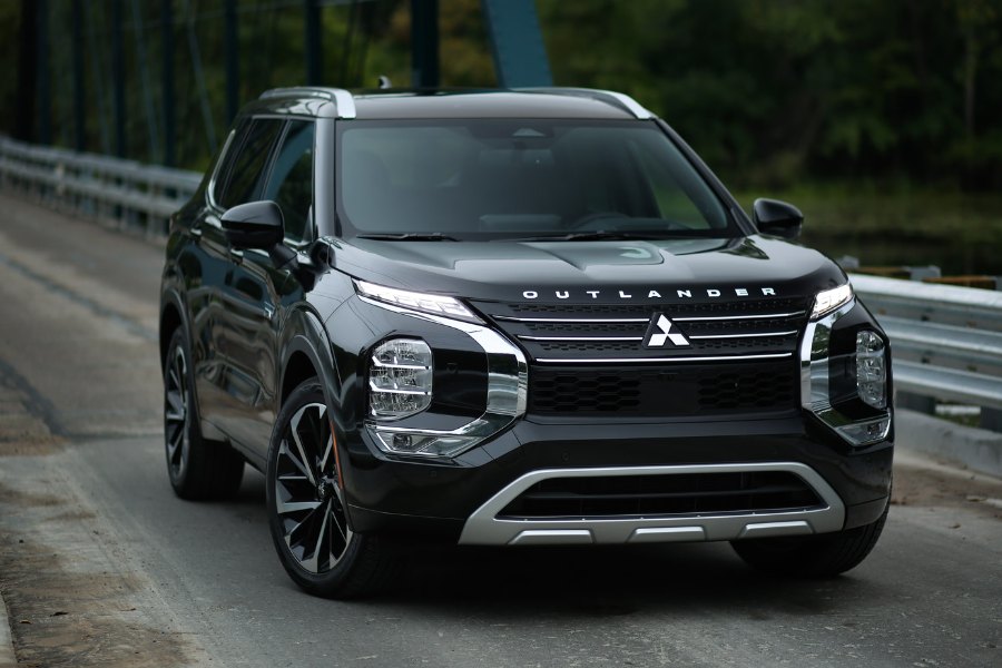 Xe lai điện có chế độ lái như thuần điện, hybrid kết hợp và chế độ sạc pin khi chạy