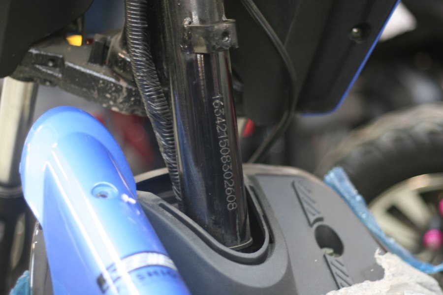 Số khung xe máy là dãy ký tự gồm cả chữ và số được khắc trên khung xe