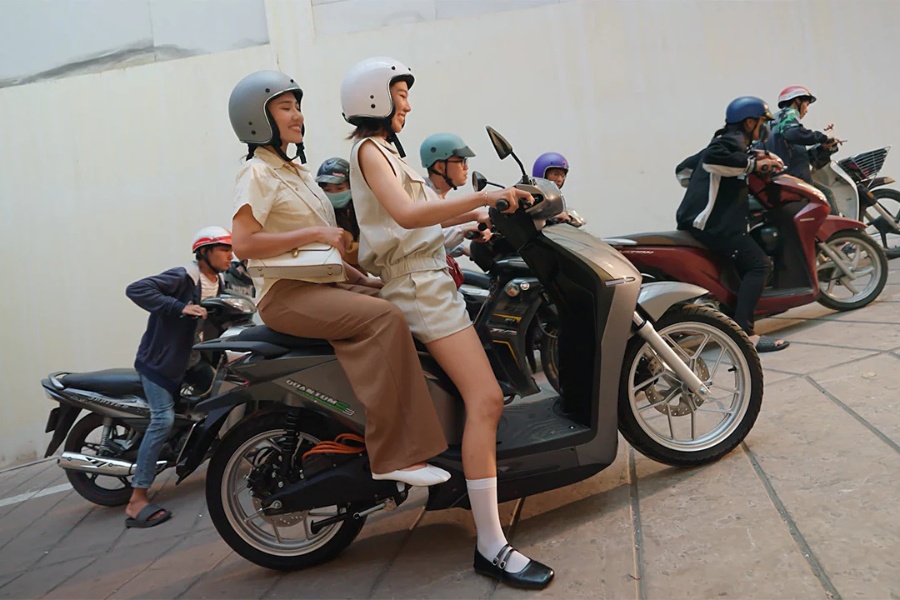 Xe điện mạnh mẽ, tăng tốc nhanh vượt trội