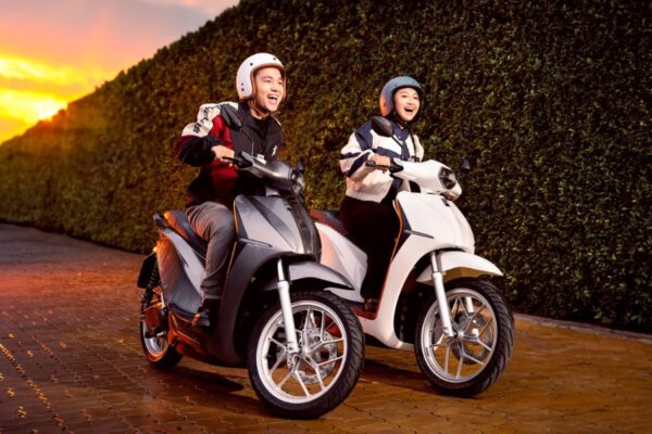 Dat Bike Quantum Series là dòng xe điện sạc nhanh với quãng đường lên tới 285km