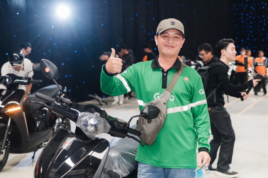 Dat Bike bắt tay cùng Grab, thúc đẩy tài xế công nghệ chuyển sang xe điện để góp phần chuyển đổi xanh